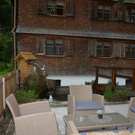Happy Point Apartment *